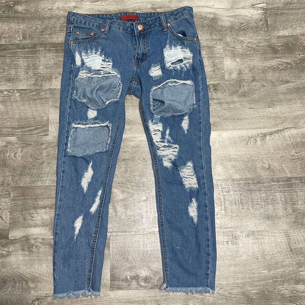 Signature8 distressed denim